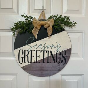 Seasons greetings holiday Christmas hanging wall decor